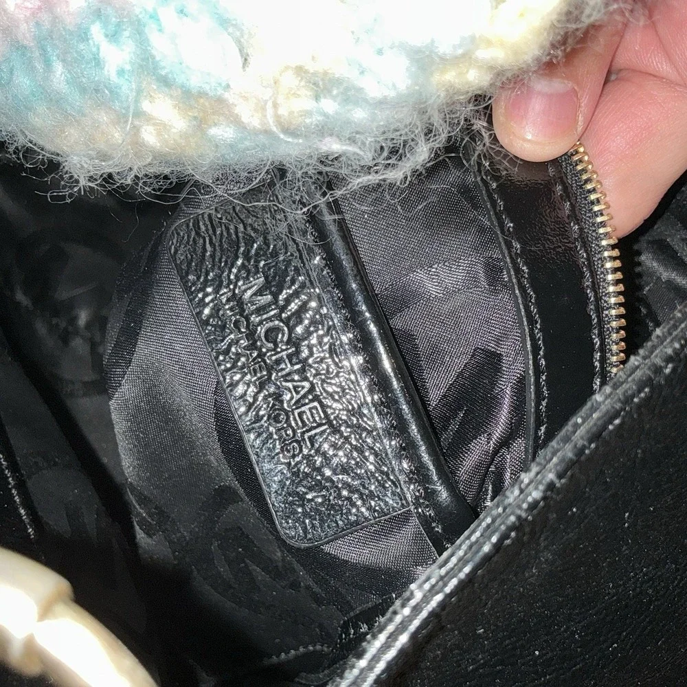 Michael Kors Black Patent Leather Austin Slouchy Bag‎